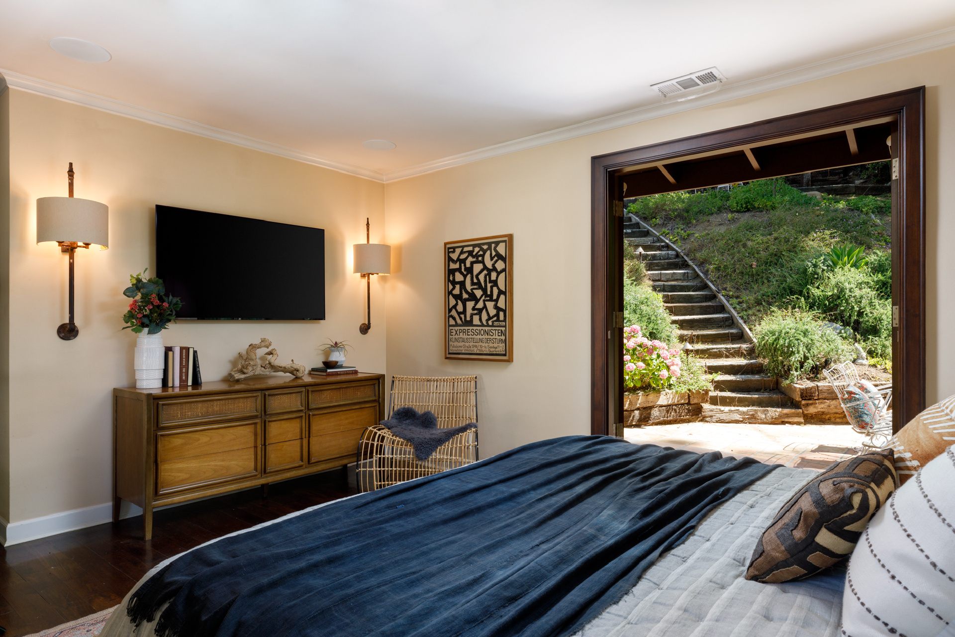 2548 Laurel Pass | Laurel Canyon Los Angeles CA | Jonah Wilson