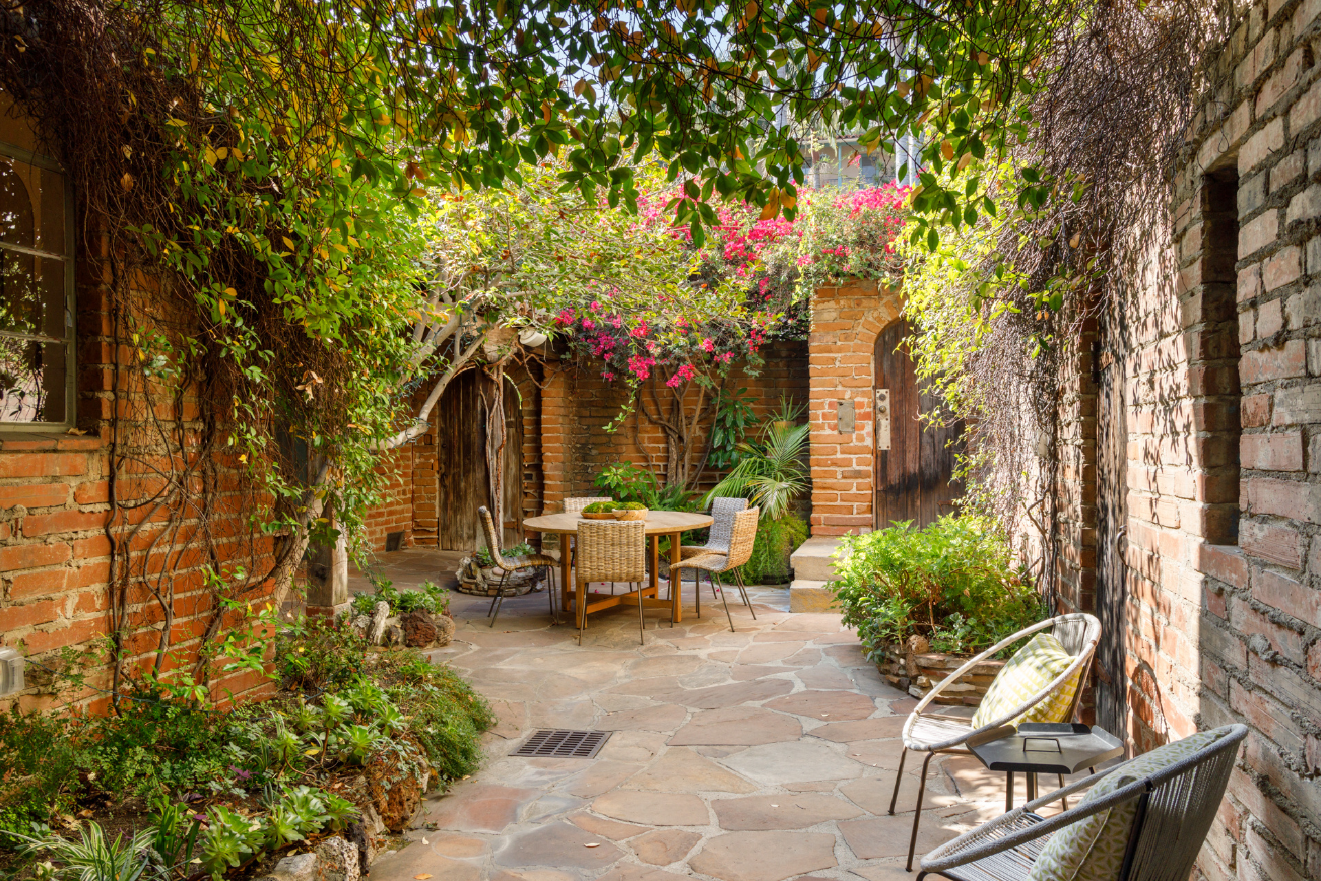 1976 North Normandie Avenue | Los Feliz Los Angeles CA | Jonah Wilson