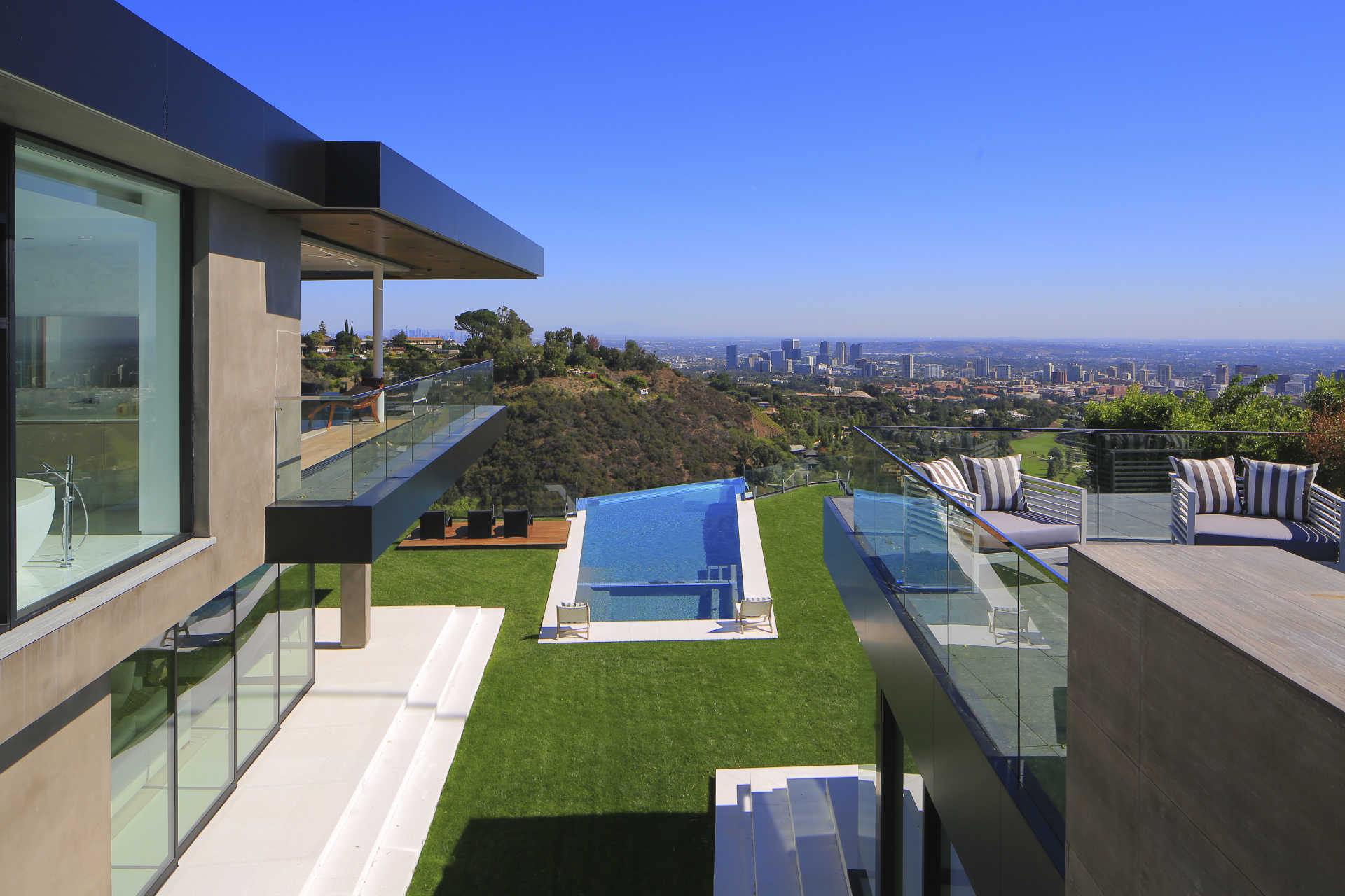 Spectacular Promontory     |     Bel Air  Los Angeles CA  | Jonah Wilson