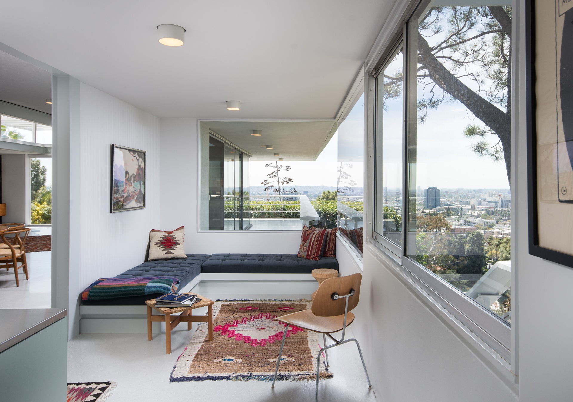 5699 Holly Oak Drive     |     Los Feliz Los Angeles CA  | Jonah Wilson