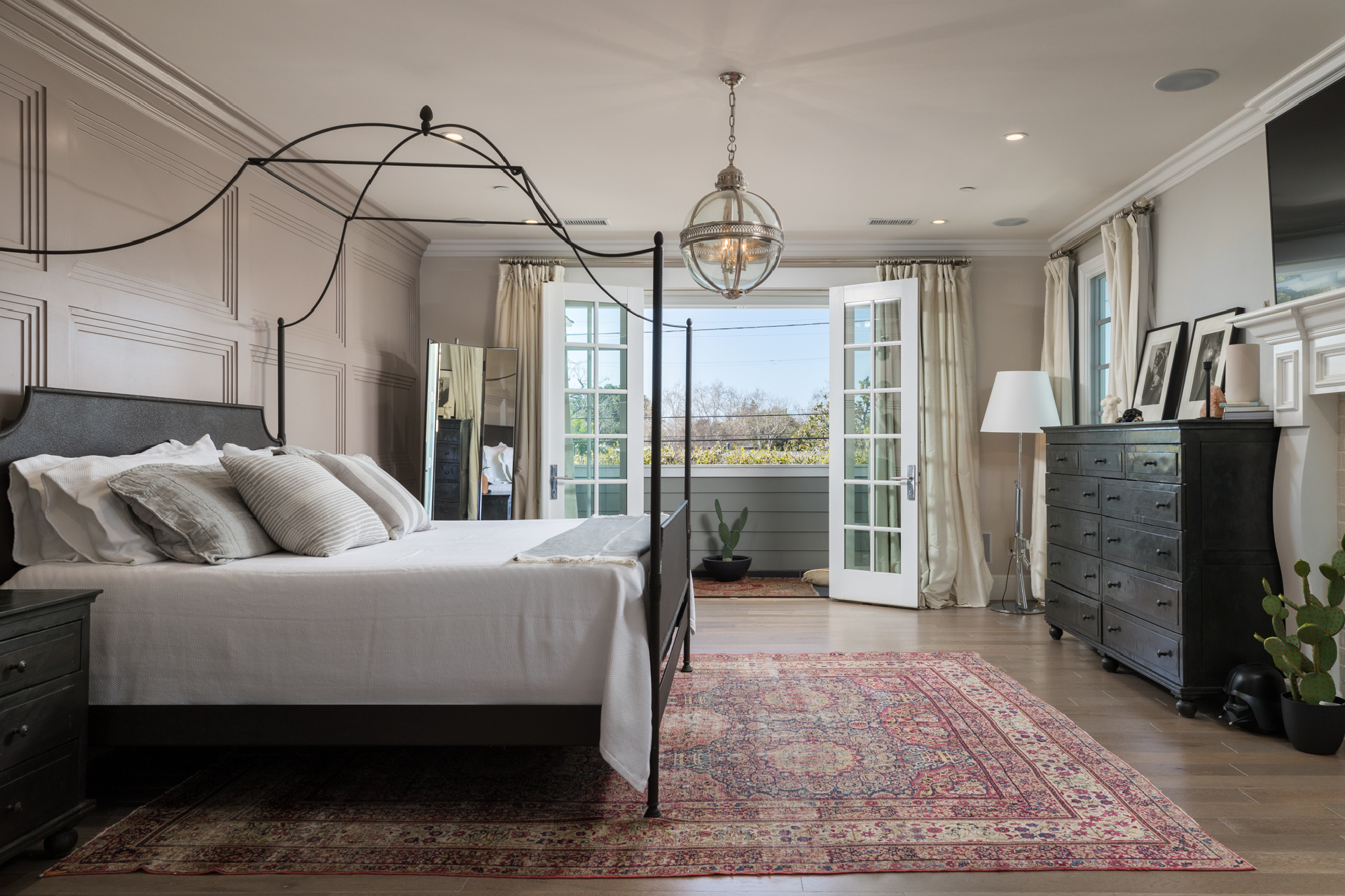 4451 Lemp Avenue | Studio City Studio City CA | Jonah Wilson
