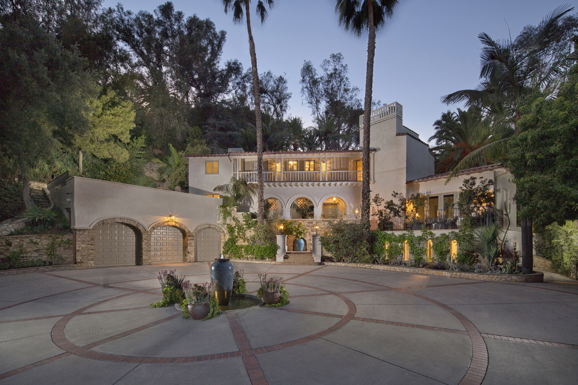 Villa Andalusia     |     Los Feliz Los Angeles CA  | Jonah Wilson