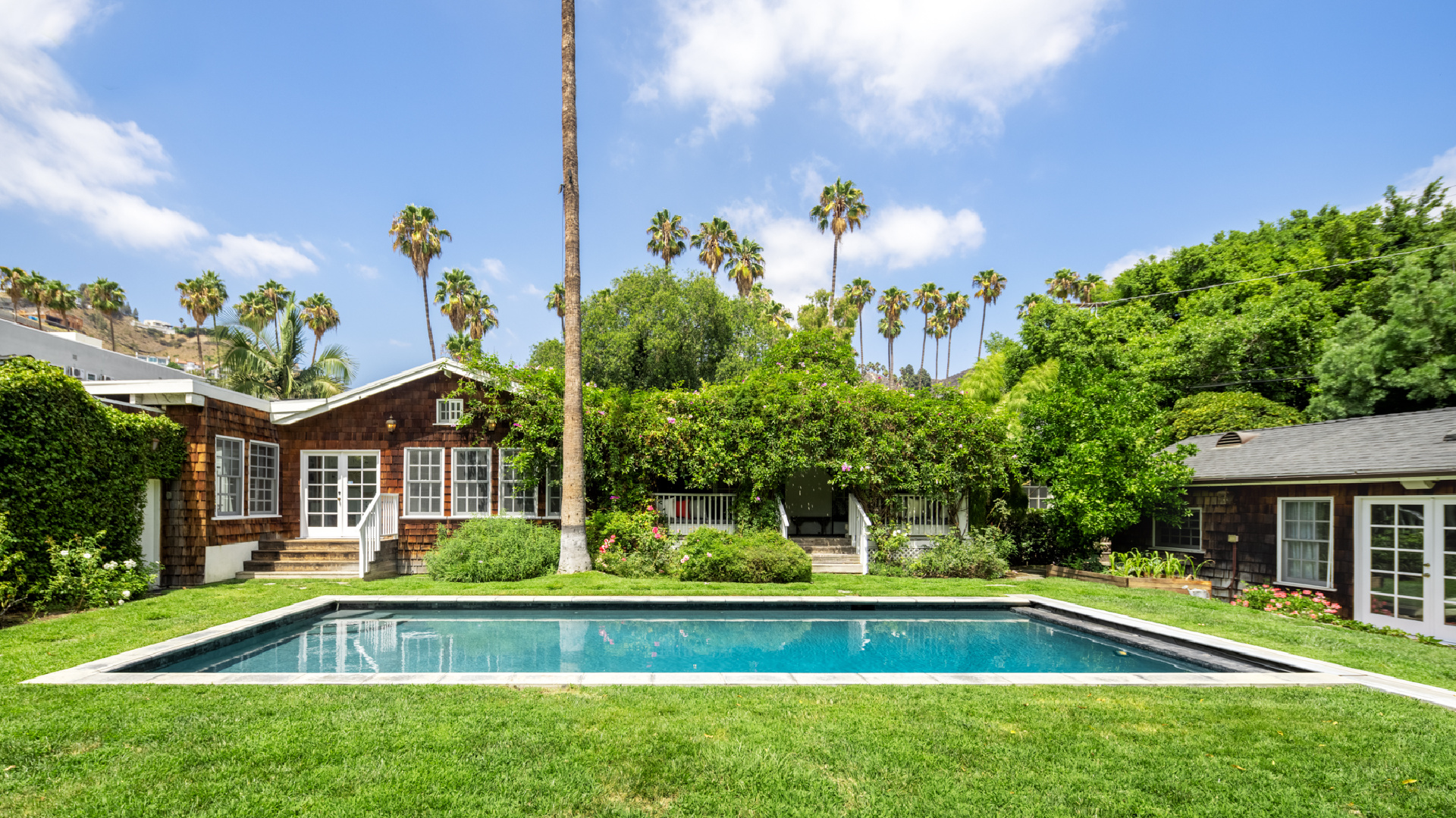 1640 N. Genesee Avenue | Sunset Square Los Angeles CA | Jonah Wilson