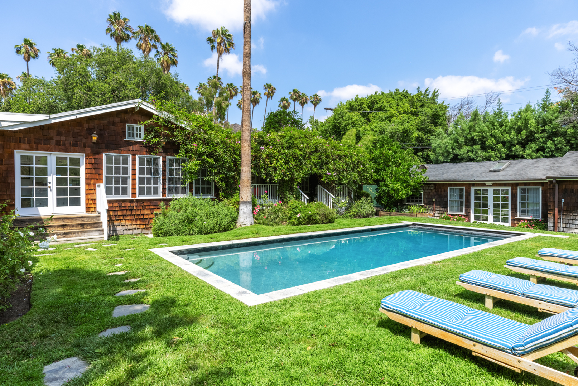 1640 N. Genesee Avenue | Sunset Square Los Angeles CA | Jonah Wilson