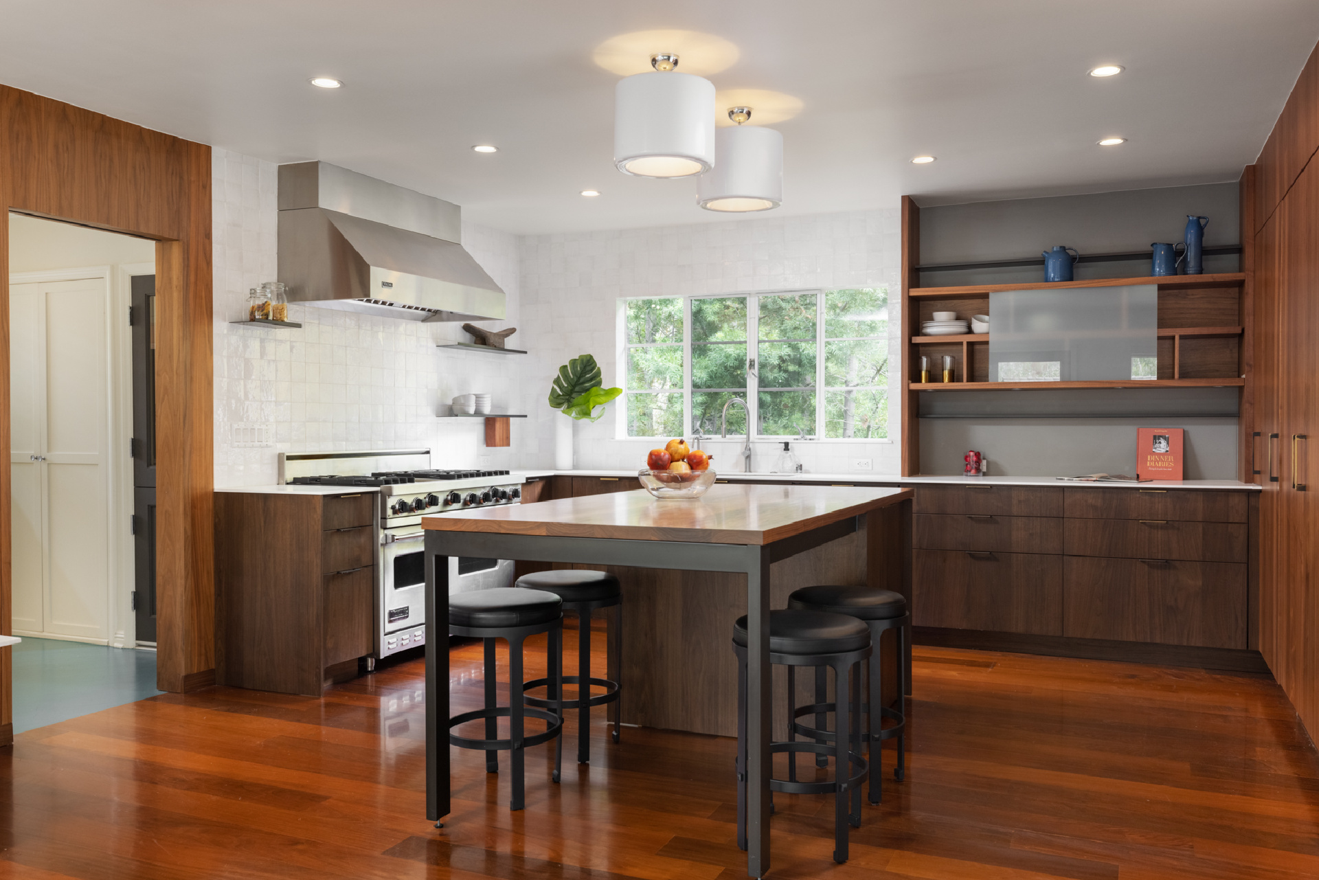 9476 Readcrest Drive | Beverly Hills CA | Jonah Wilson