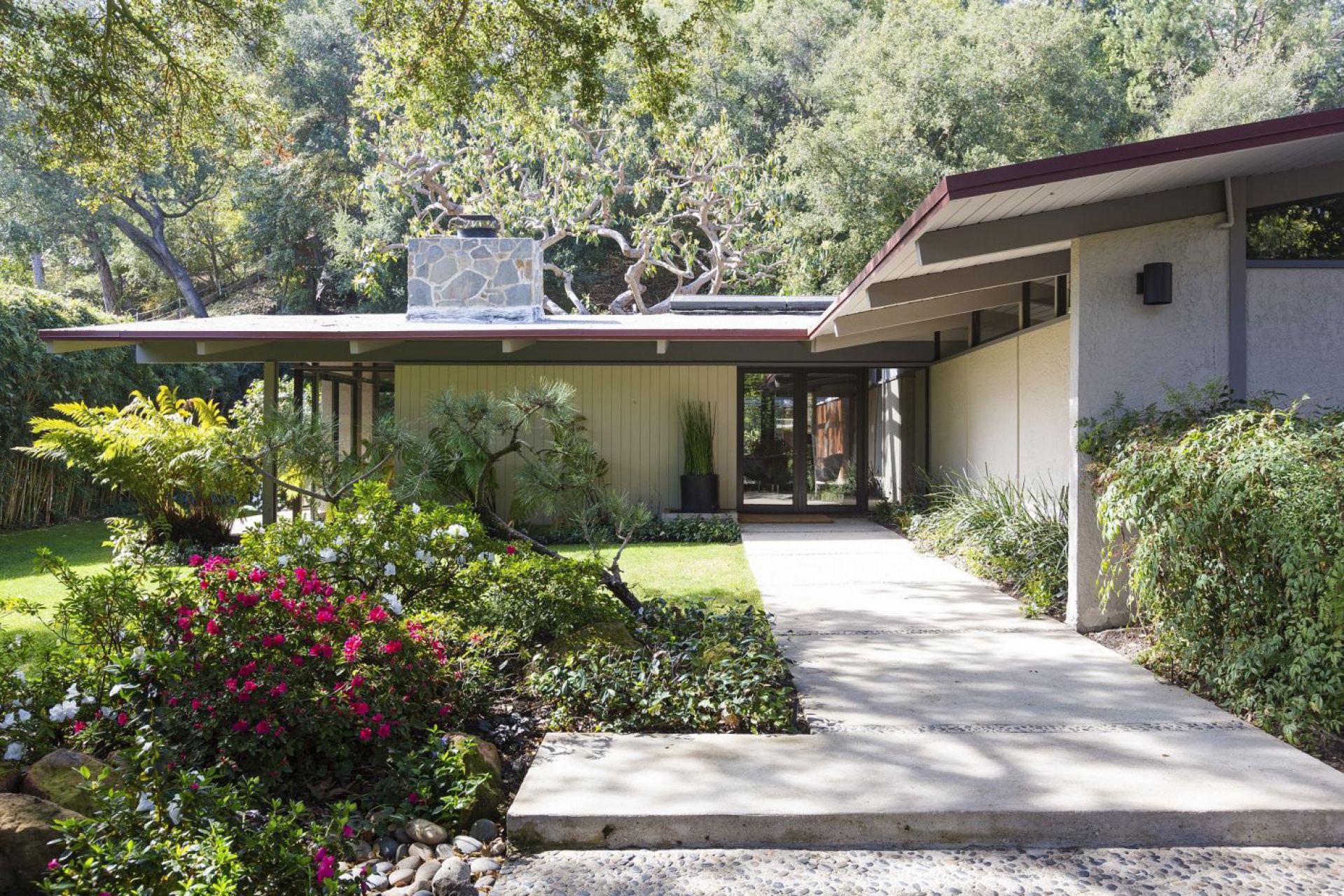 Buff, Straub & Hensman | Brentwood Brentwood CA | Jonah Wilson