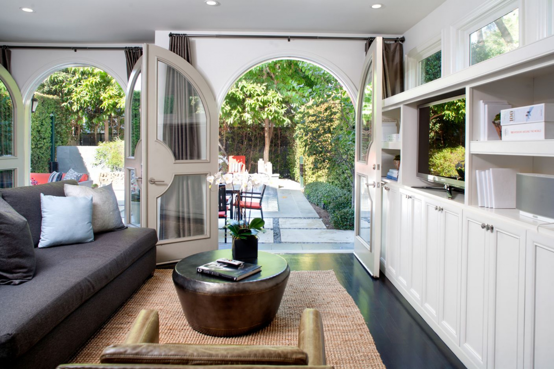 8703 Rosewood | West Hollywood West Hollywood CA | Jonah Wilson