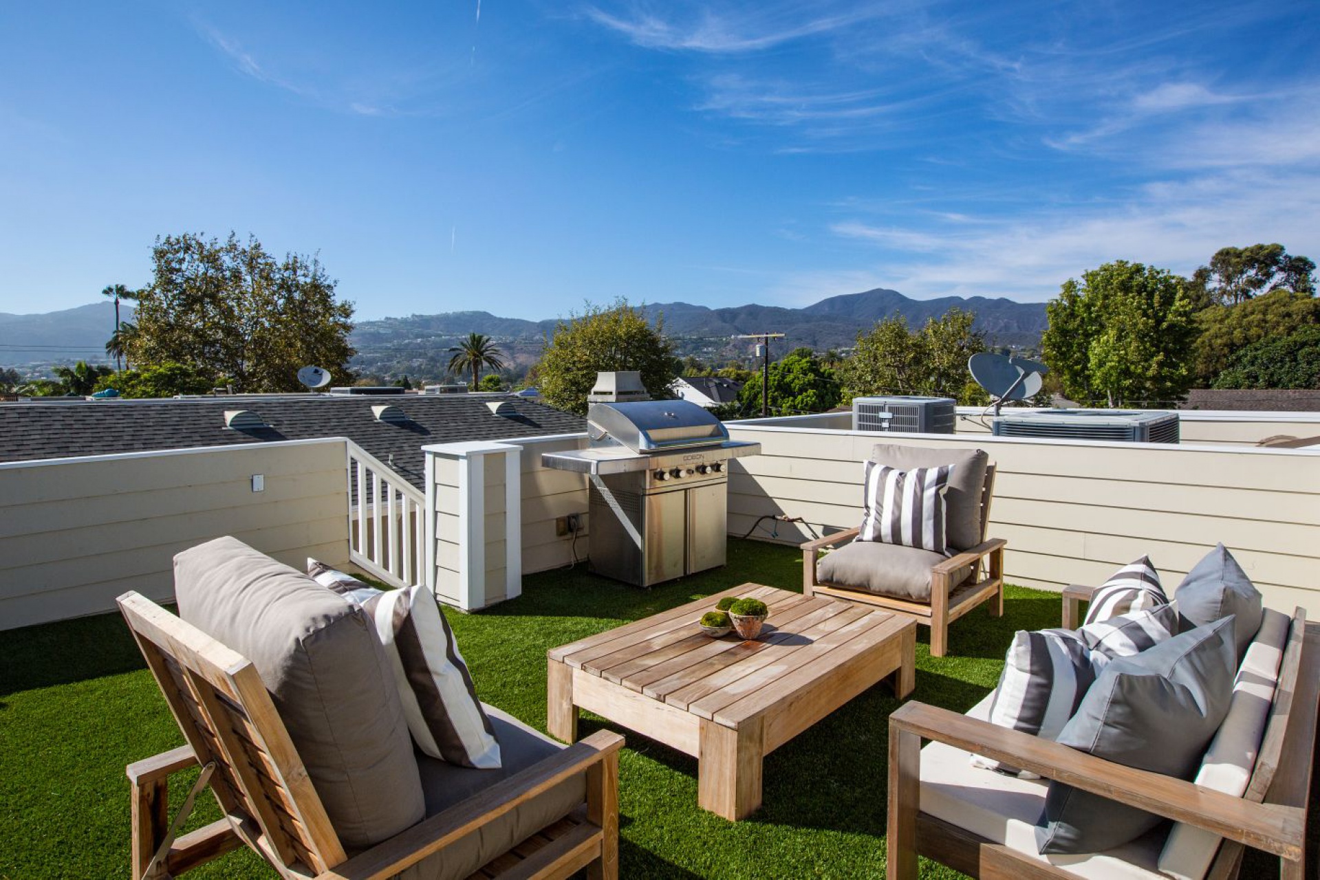 15860 Seabec Circle | Pacific Palisades Pacific Palisades CA | Jonah Wilson