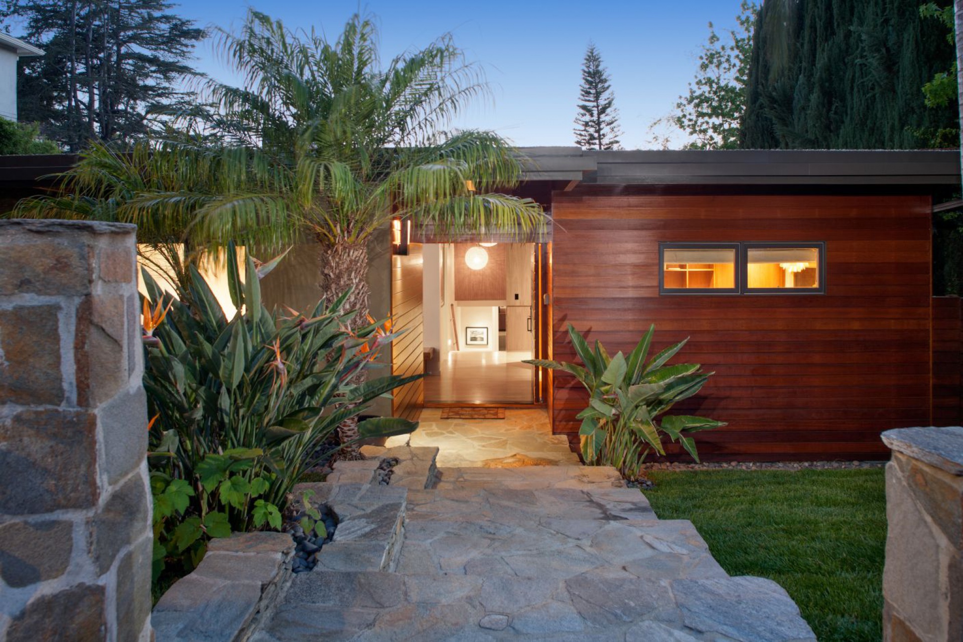 2551 Park Oak   |    Los Feliz The Oaks CA  | Jonah Wilson