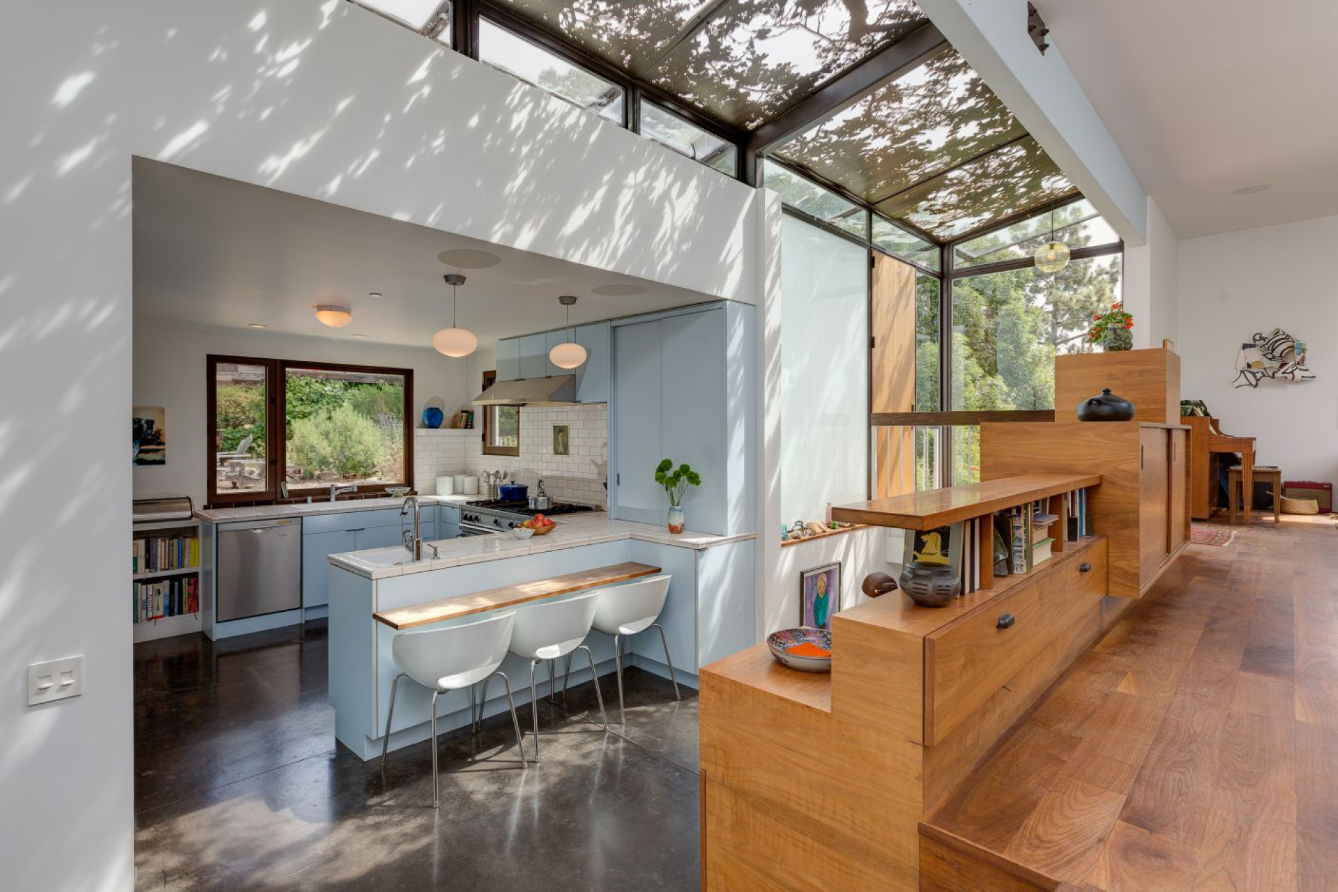 1942 Lemoyne | Echo Park Los Angeles CA | Jonah Wilson