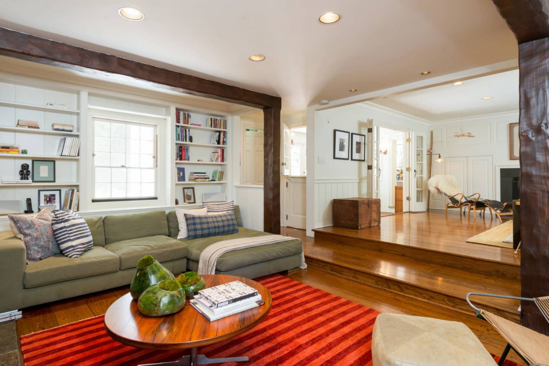 2383 Bowmont | Beverly Hills Beverly Hills Post Office CA | Jonah Wilson