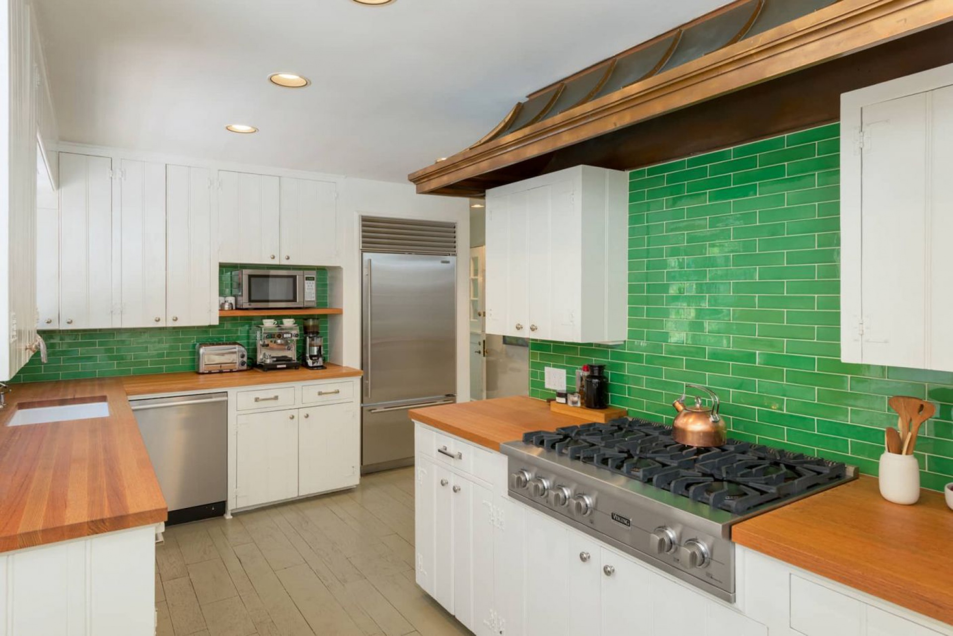 2383 Bowmont | Beverly Hills Beverly Hills Post Office CA | Jonah Wilson