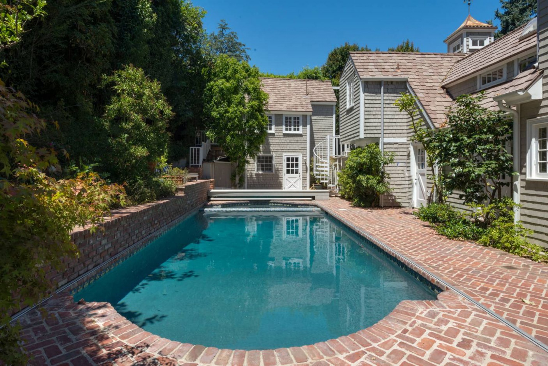 2383 Bowmont | Beverly Hills Beverly Hills Post Office CA | Jonah Wilson