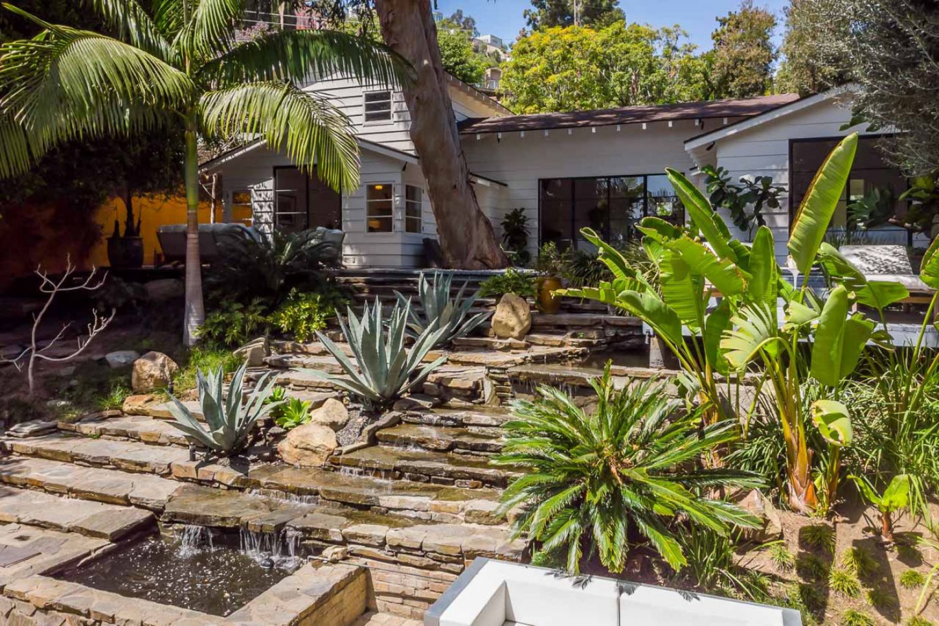 8814 Evanview Drive     |     Sunset Strip Los Angeles CA  | Jonah Wilson