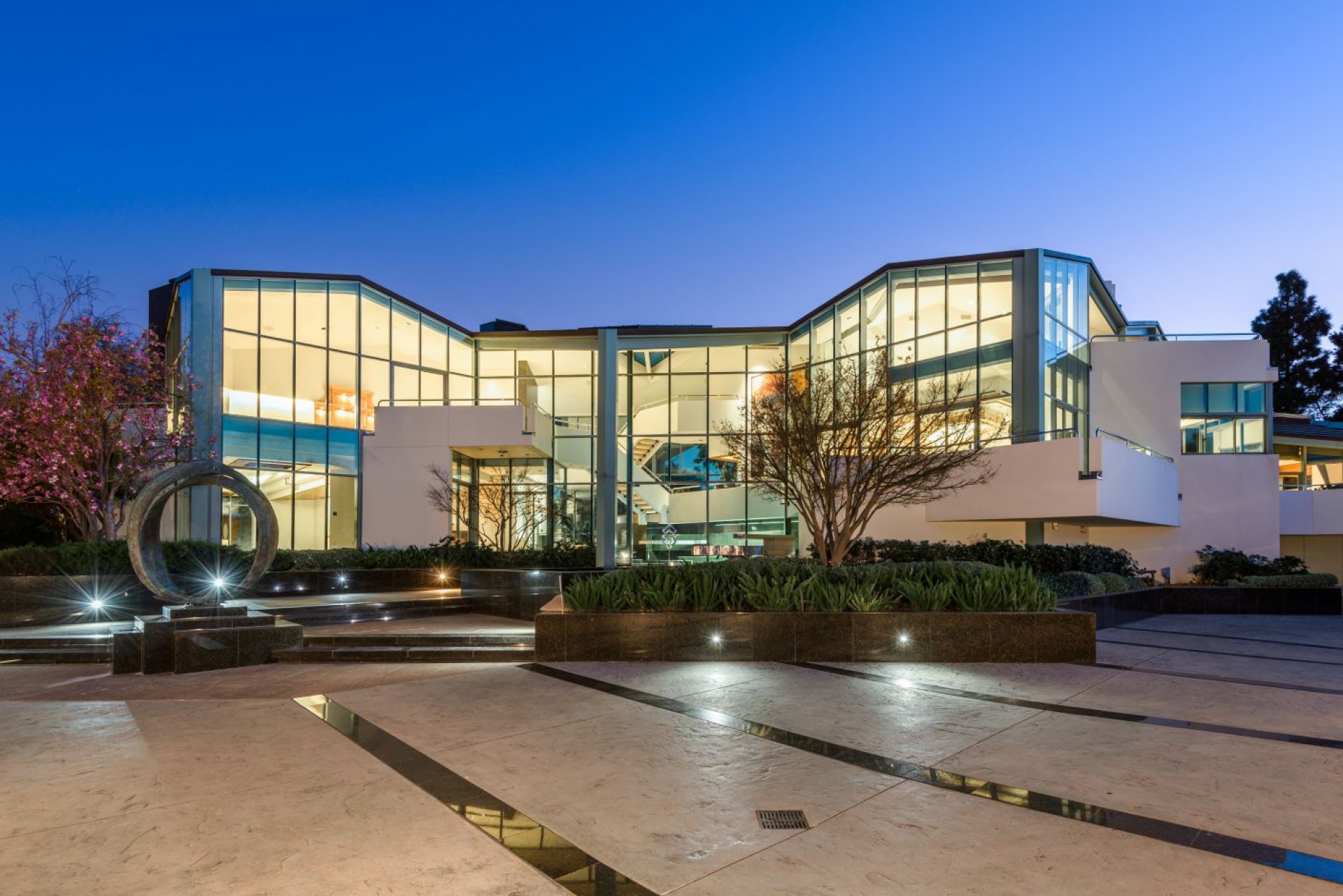 14175 Mulholland Drive | Beverly Hills Beverly Hills CA | Jonah Wilson